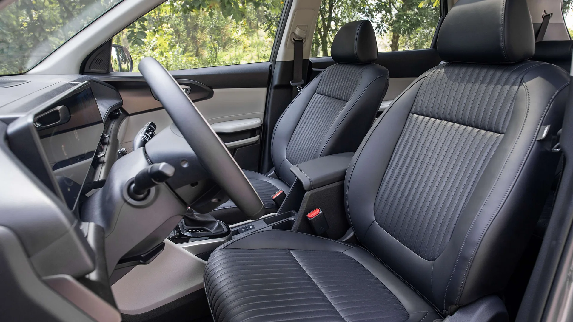 KIA Carens Clavis